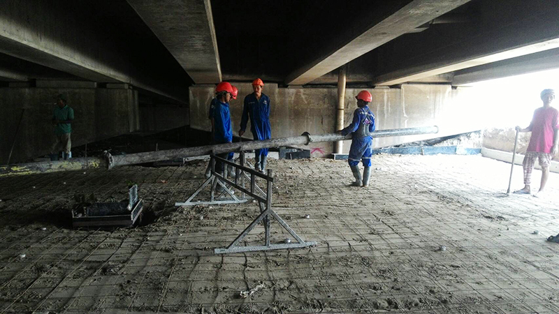 Concrete Pump ลักษณะงานเทพื้นใต้สะพาน ปริมาณคอนกรีต 400 คิว